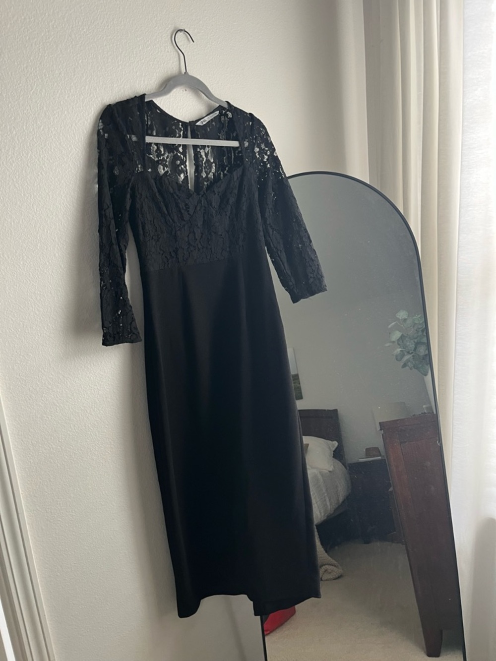 Zara Black Lace Long-Sleeve Midi Dress Size Small